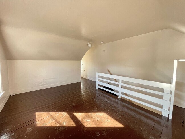 Building Photo - 31 Ellis St