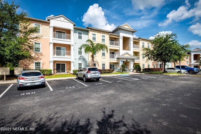 Building Photo - 4920 Key Lime Dr