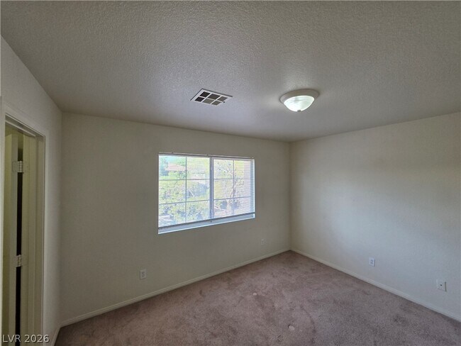 Building Photo - 10021 Via Toro Ave