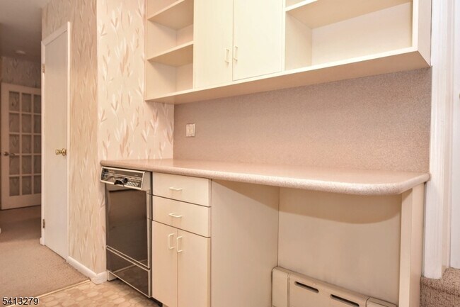 Building Photo - 411 10th St