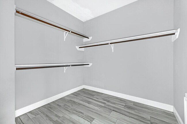 Building Photo - 3555 Ashfield Dr