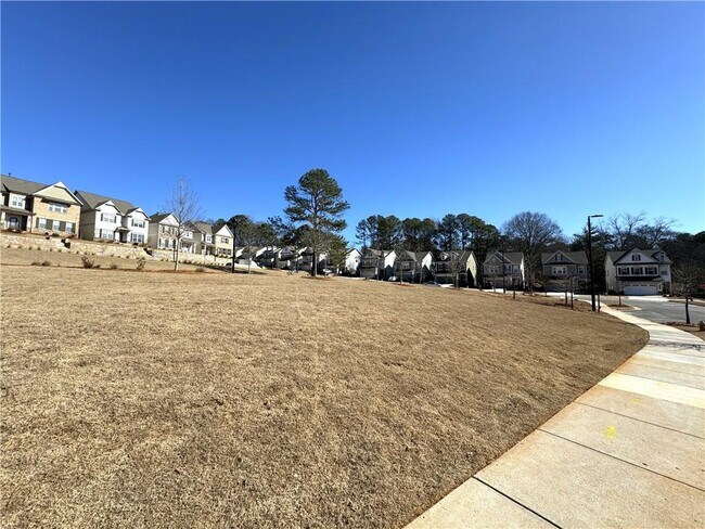 Building Photo - 3311 Park Pointe Cir
