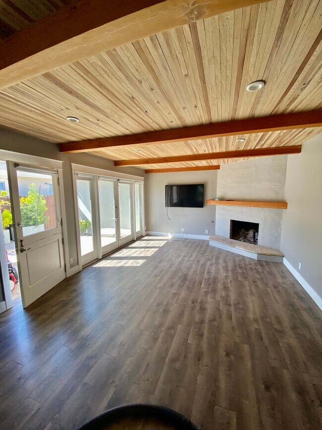 Building Photo - 524avef