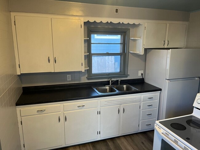 Building Photo - 1316 N 21st St