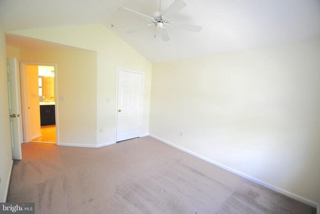 Building Photo - 12823 Fair Briar Ln