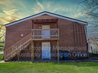 Building Photo - 427 Cardwell Ave