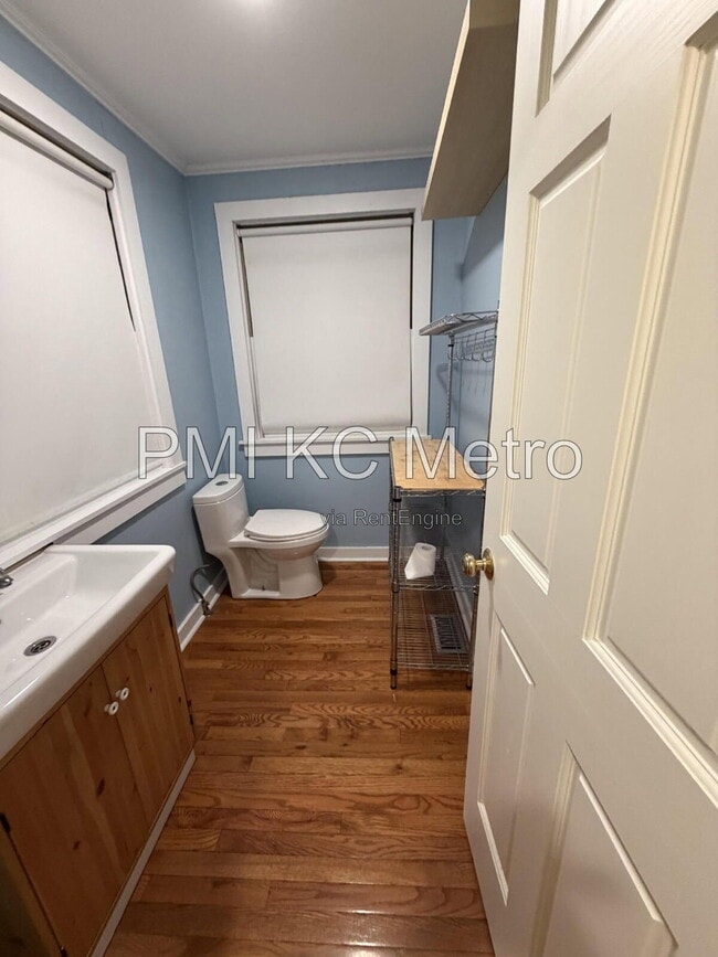 Building Photo - 3833 Campbell St