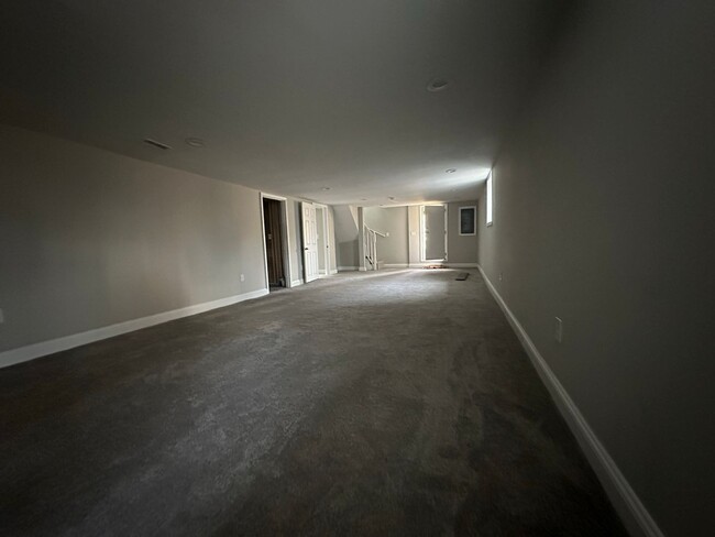 Building Photo - Beautiful Four-Bedroom House In Baltimore