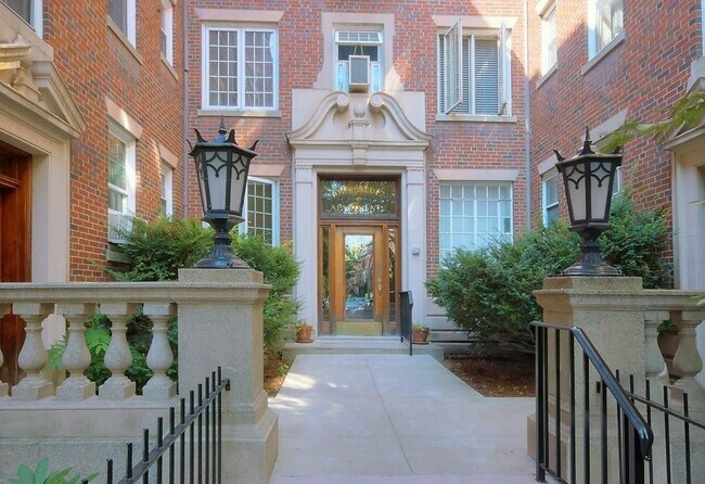 Primary Photo - 285 Harvard St