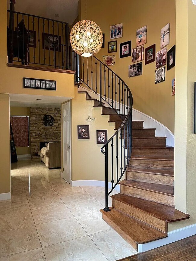 Building Photo - Rare opportunity spacious remodeled Camarillo Home on cul-de-sac