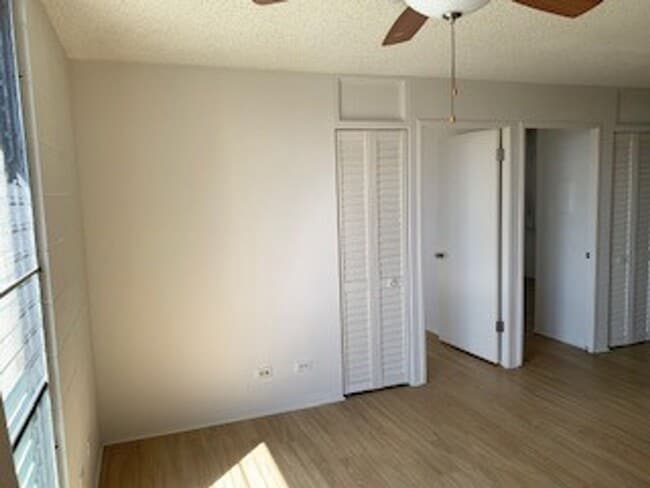 Building Photo - Makiki Apartment - 2 bedroom, 1 bath with ...