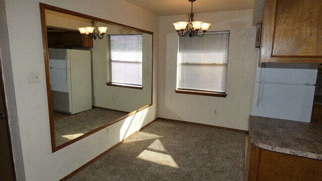 Building Photo - 4034 NW Ozmun Ave