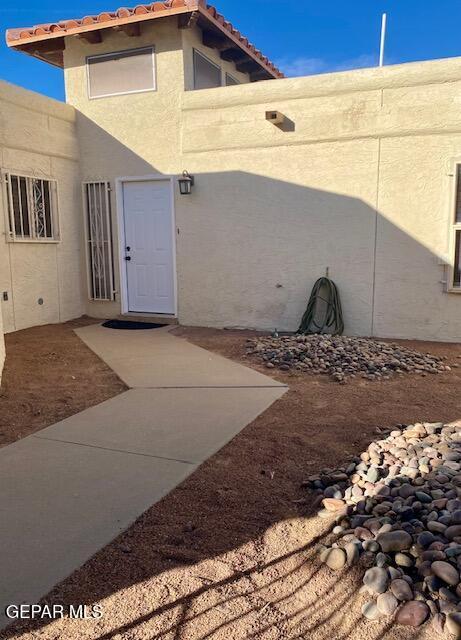 Building Photo - 10649 Islerock St