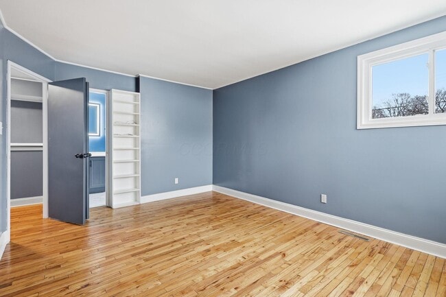 Building Photo - 3042 Rightmire Blvd