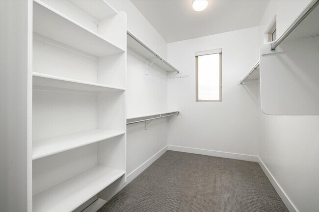 Building Photo - 25822 N 20th Ln