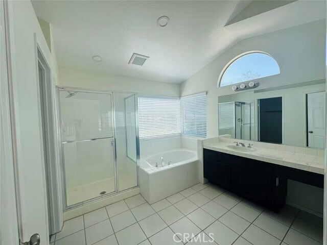Building Photo - 2518 Pso Del Palacio