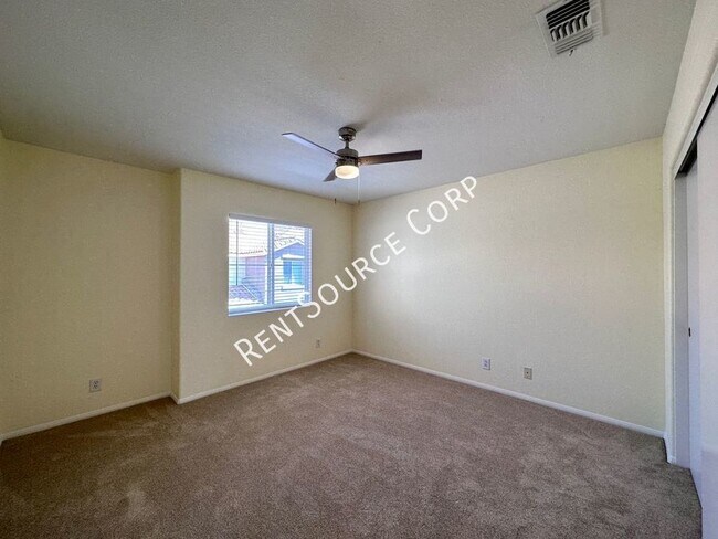 Building Photo - 18004 Flynn Dr