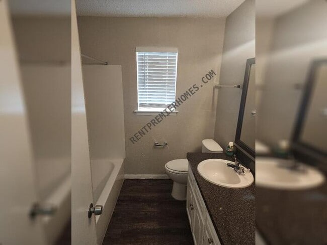 Building Photo - 5309 Wolens Way