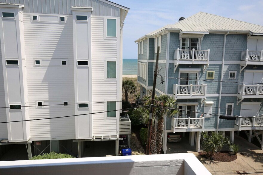 Building Photo - 608 Carolina Beach Ave S