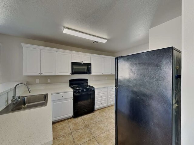 Building Photo - 5353 Jose Ernesto St