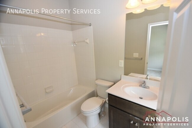 Building Photo - 133 Lejeune Way