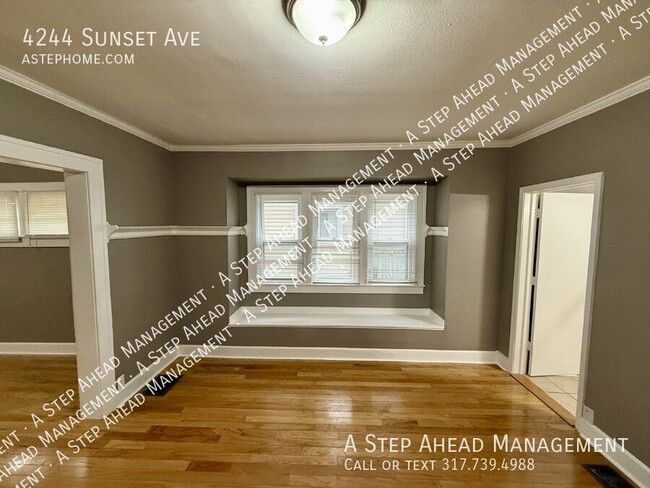 Building Photo - 4244 Sunset-3 Bed/2 Bath with bonus attic ...