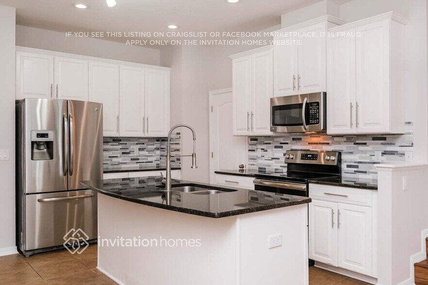 Building Photo - 12592 Streamdale Dr