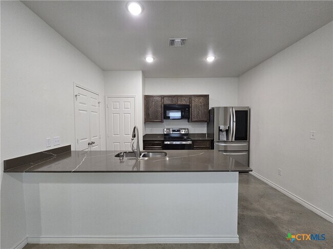 Building Photo - 2318 Zanoletti Ct