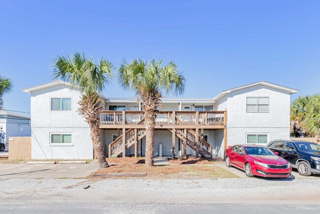 Building Photo - 306 Barracuda Ave