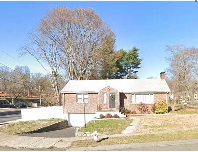 Primary Photo - 2 Arden Rd
