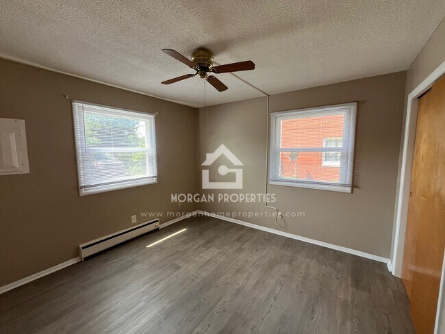 Building Photo - 6107 W 25th St