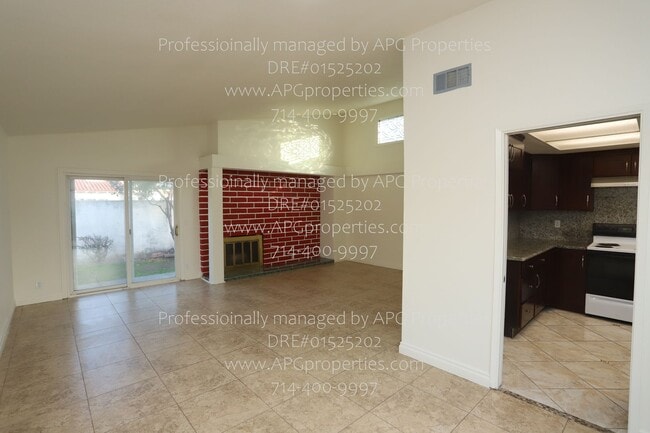 Building Photo - 17679 San Vicente St