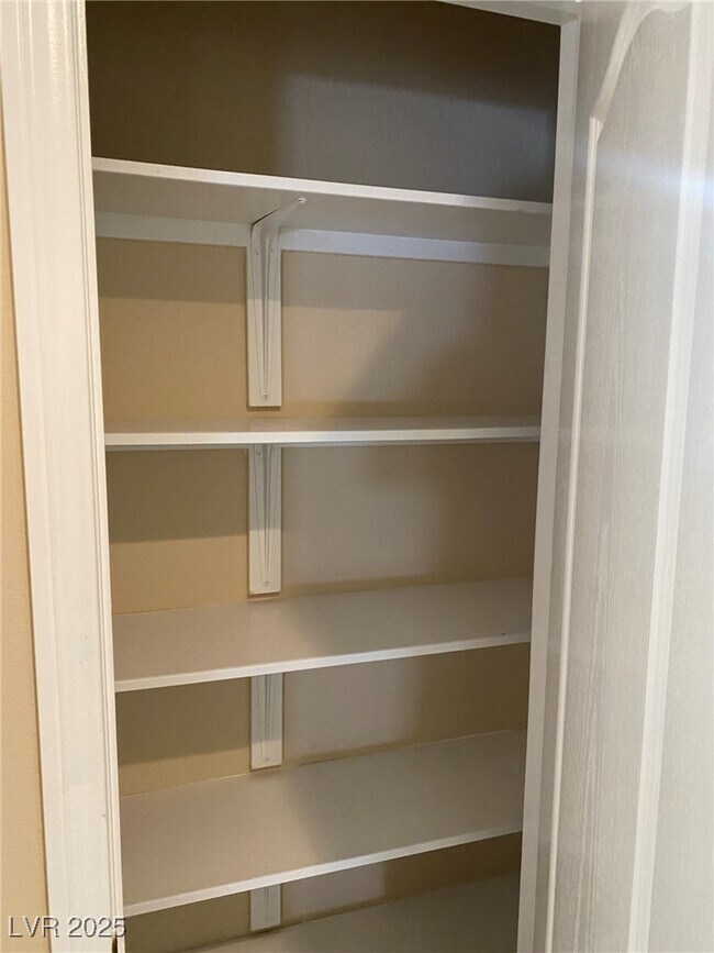 Building Photo - 436 Beardsley Cir