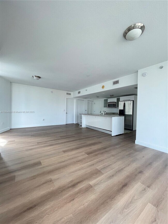 Building Photo - 185 SW 7th St