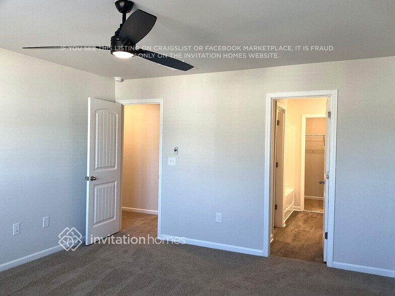 Building Photo - 213 White Flds Ave