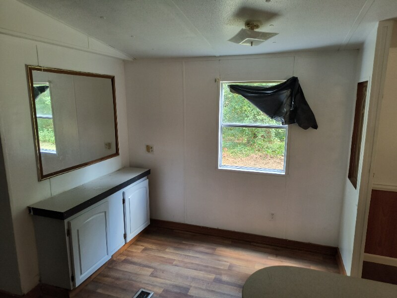 Building Photo - 1284 High Hills Ln