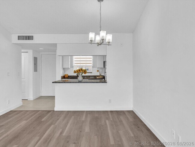 Building Photo - 6284 La Costa Dr