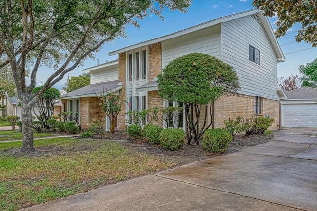 Building Photo - 2831 Pecan Ridge Dr