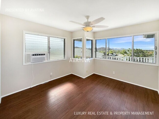 Building Photo - 1266 Manulani St