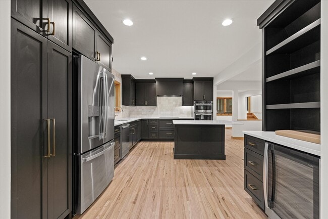 Building Photo - 1424 Bradford Dr