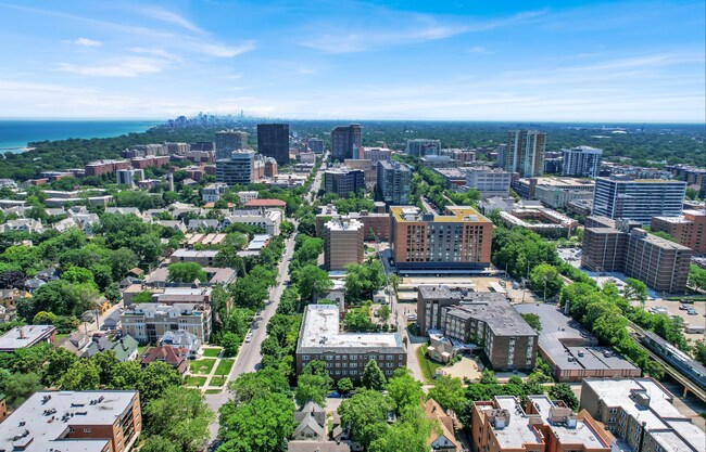 Building Photo - 807 Foster St