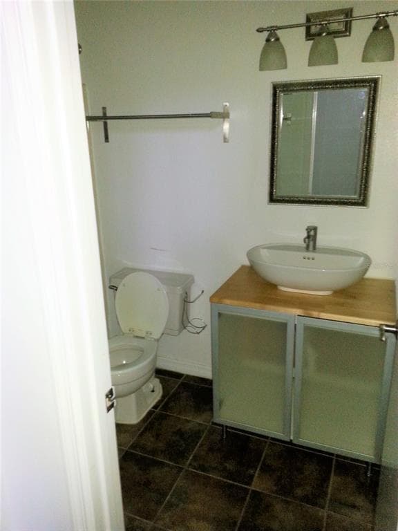 Building Photo - 6028 Westgate Dr