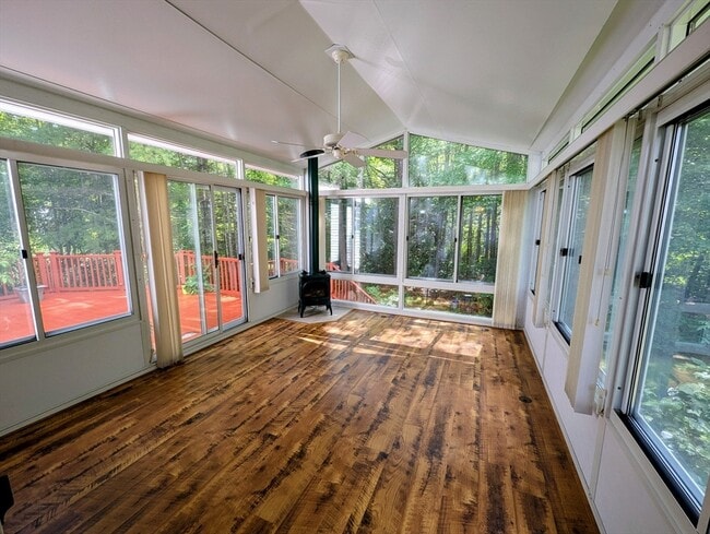 Building Photo - 52 Palomino Dr