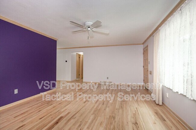 Building Photo - 6188 Cabrini Ln