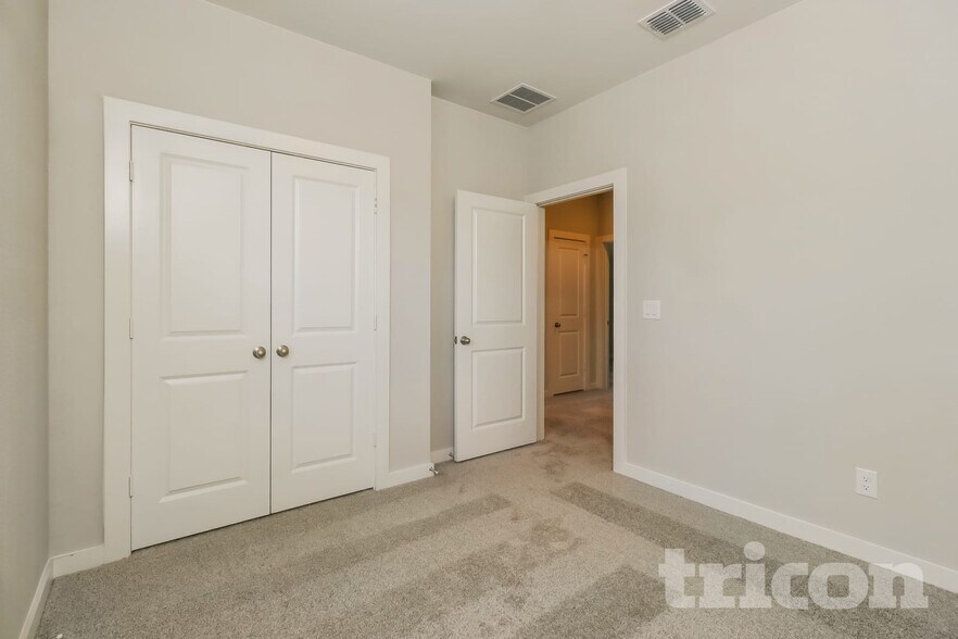 Building Photo - 1629 Palo Verde Wy