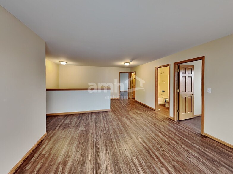 Building Photo - 3229 Kenilworth Ln