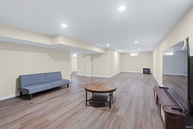 Building Photo - 6290 W State Rd 45