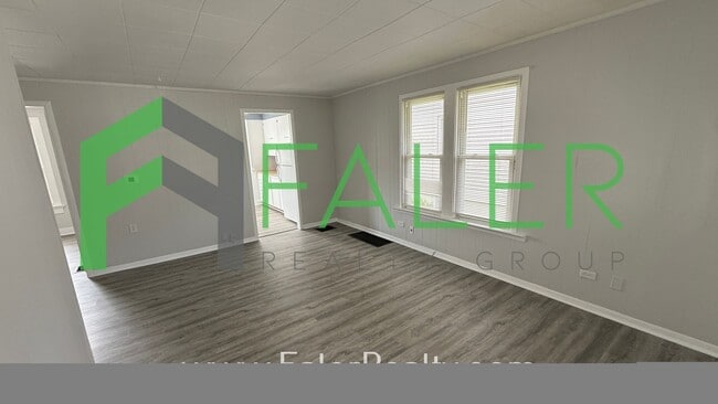 Building Photo - Charming and Ready to call home!