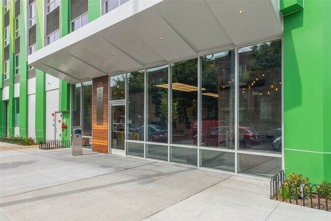 Building Photo - 121 Garabrant St