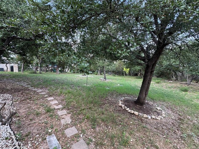 Building Photo - 13700 Madrone Mountain Way